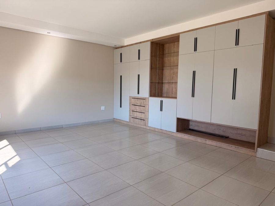 4 Bedroom Property for Sale in Buffelspoort Eco Estate North West